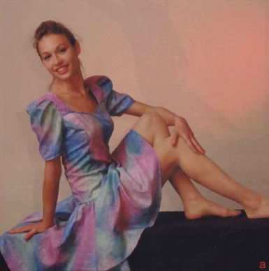 Фото 3а. Модель с указанием зон, выбранных с учетом условий освещения, цвета ее одежды, спектральной чувствительности глаза и других факторов.