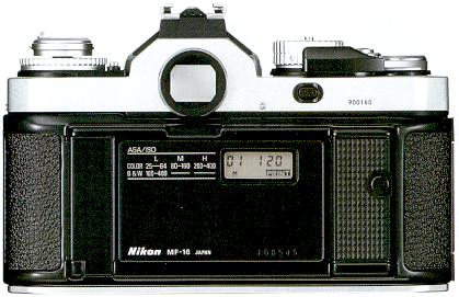 Среднеформатная зеркальная фотокамера Nikon FM3a со сменной датирующей крышкой MF-16.