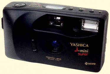Компактная фотокамера с фикс-фокус объективом Yashica J-Mini Super.