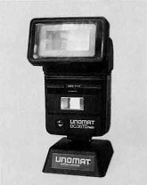 Полупрофессиональный универсальный блиц Unomat BC36TD twin (ведущее число 36).