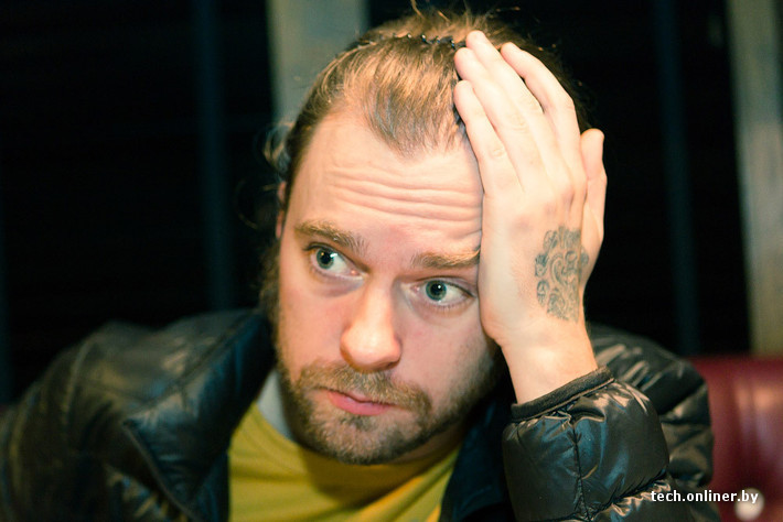 Профессиональный программист и фотограф-любитель Андрей Карачун.