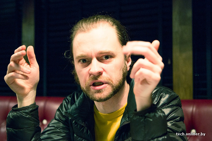 Профессиональный программист и фотограф-любитель Андрей Карачун.